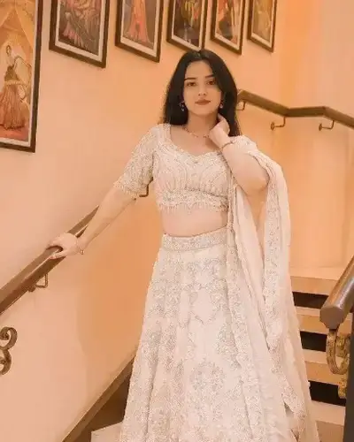 Escort Service In Shahganj